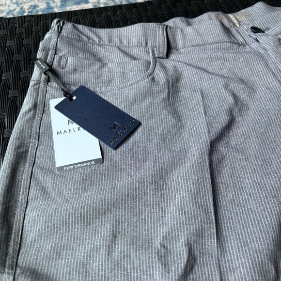 10'' Inseam Stretch Waist Lightweight Striped Flat Front Quick Dry Hybrid Flex - Picture 7 of 10